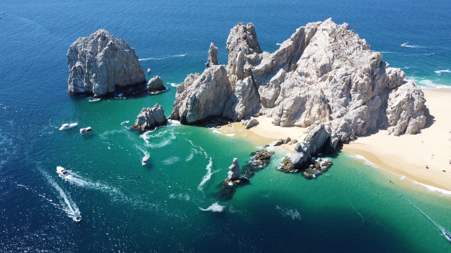 Why Visit Los Cabos Instead of Cozumel this Summer - Elegant Mexico